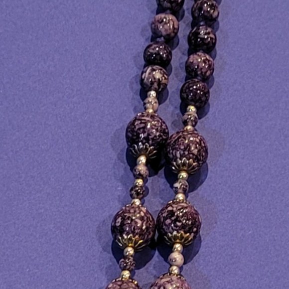 Vintage Beaded "Stone" Necklace - Picture 9 of 10